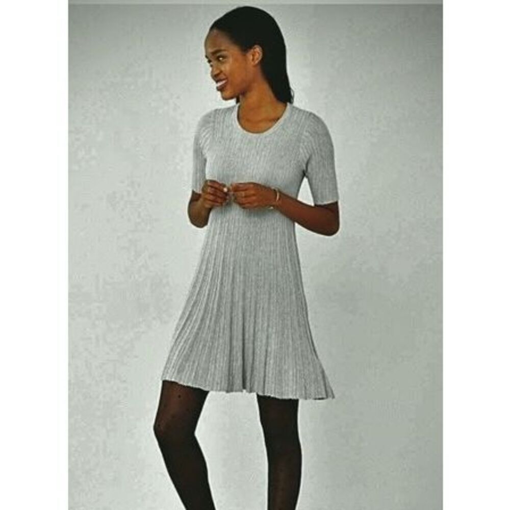 Urban Outfitters Coop Grace Ribbed Swingy Sweater Dress Size S Gray Short Sleeve